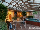 https://images.listonce.com.au/custom/160x/listings/79-lakeview-drive-lilydale-vic-3140/433/01526433_img_20.jpg?YN8hNY64oqY