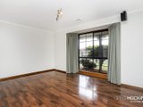 https://images.listonce.com.au/custom/160x/listings/79-sommers-drive-altona-meadows-vic-3028/429/01203429_img_02.jpg?tLnXwOLGkEo