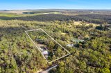 https://images.listonce.com.au/custom/160x/listings/79-spencer-road-woodend-vic-3442/828/01897828_img_04.jpg?SVErLJD3Zek