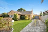 https://images.listonce.com.au/custom/160x/listings/79-stanley-avenue-mount-waverley-vic-3149/642/01727642_img_03.jpg?1Xnrf-9W8f8