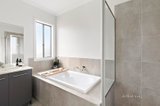 https://images.listonce.com.au/custom/160x/listings/79-verdale-drive-alfredton-vic-3350/454/01766454_img_07.jpg?y7cjw-yMyTU