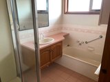 https://images.listonce.com.au/custom/160x/listings/792-aphrasia-street-newtown-vic-3220/903/01737903_img_05.jpg?QnXRFtjFqM4