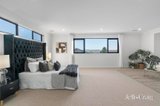 https://images.listonce.com.au/custom/160x/listings/792-highbury-road-glen-waverley-vic-3150/987/01859987_img_11.jpg?yPULZw4VeOE