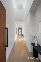 https://images.listonce.com.au/custom/160x/listings/79a-wheatley-road-mckinnon-vic-3204/842/01937842_img_02.jpg?M7JpC8C3UFU