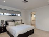 https://images.listonce.com.au/custom/160x/listings/7a-bristol-court-kilsyth-vic-3137/465/01524465_img_11.jpg?q7AXmfdmwps