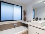 https://images.listonce.com.au/custom/160x/listings/7a-bristol-court-kilsyth-vic-3137/465/01524465_img_15.jpg?63UTYEVQnhg