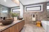 https://images.listonce.com.au/custom/160x/listings/7a-hayfield-road-mount-waverley-vic-3149/546/01717546_img_09.jpg?SSDfKHxtLkY