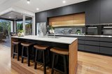 https://images.listonce.com.au/custom/160x/listings/7a-kooyonga-grove-mornington-vic-3931/117/01521117_img_07.jpg?iMapAntc-x0