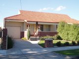 https://images.listonce.com.au/custom/160x/listings/7a-newham-grove-ormond-vic-3204/556/01680556_img_03.jpg?lL6p73AlLLk