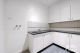 https://images.listonce.com.au/custom/160x/listings/7a-newham-grove-ormond-vic-3204/556/01680556_img_06.jpg?U7QovdIKjqQ