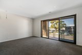 https://images.listonce.com.au/custom/160x/listings/7a-riordan-court-mornington-vic-3931/479/01829479_img_07.jpg?ot-DIdVz-l0