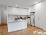 https://images.listonce.com.au/custom/160x/listings/7a-switchback-road-chirnside-park-vic-3116/356/01526356_img_03.jpg?MxsTF-dJRC8