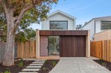 https://images.listonce.com.au/custom/160x/listings/7b-wattle-bird-crescent-barwon-heads-vic-3227/320/01888320_img_01.jpg?mJoTb1a4GYo