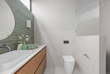 https://images.listonce.com.au/custom/160x/listings/7b-wattle-bird-crescent-barwon-heads-vic-3227/798/01911798_img_07.jpg?j6juKgC_P4c