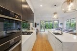 https://images.listonce.com.au/custom/160x/listings/7b-york-street-bentleigh-east-vic-3165/289/00902289_img_07.jpg?OjpEVNIoSE0