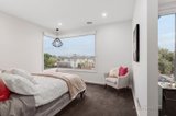 https://images.listonce.com.au/custom/160x/listings/7b-york-street-bentleigh-east-vic-3165/289/00902289_img_15.jpg?R6TLBZzhDm0