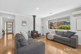 https://images.listonce.com.au/custom/160x/listings/7c-vanina-street-hepburn-vic-3461/887/01842887_img_04.jpg?5eJ0agYyGJ4