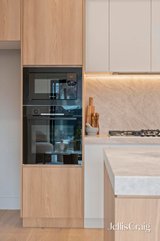 https://images.listonce.com.au/custom/160x/listings/8-8a-vivian-street-blackburn-north-vic-3130/459/01951459_img_11.jpg?3hQJx-NyNZg