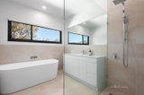 https://images.listonce.com.au/custom/160x/listings/8-9-araluen-court-barwon-heads-vic-3227/782/01621782_img_11.jpg?j-B7x1C5k8I