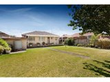 https://images.listonce.com.au/custom/160x/listings/8-acacia-street-altona-vic-3018/037/01203037_img_09.jpg?XPHe3tUhrPU