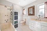 https://images.listonce.com.au/custom/160x/listings/8-albert-road-lilydale-vic-3140/961/01987961_img_08.jpg?sghkNTuXAE8