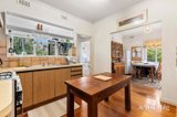 https://images.listonce.com.au/custom/160x/listings/8-allen-street-glen-waverley-vic-3150/818/01985818_img_05.jpg?-EzXBIgotG0