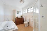 https://images.listonce.com.au/custom/160x/listings/8-almer-avenue-blackburn-vic-3130/561/01116561_img_10.jpg?TxRa772Evyo