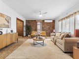 https://images.listonce.com.au/custom/160x/listings/8-amberwood-court-templestowe-vic-3106/340/01736340_img_03.jpg?Cu9tXfQnEIQ