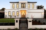 https://images.listonce.com.au/custom/160x/listings/8-amesbury-avenue-wantirna-vic-3152/243/01972243_img_01.jpg?I-FjmuxJPuM