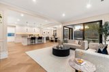 https://images.listonce.com.au/custom/160x/listings/8-amesbury-avenue-wantirna-vic-3152/243/01972243_img_05.jpg?x5vREMJIWlE