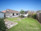 https://images.listonce.com.au/custom/160x/listings/8-anzac-crescent-williamstown-vic-3016/562/01202562_img_08.jpg?tgfOTtW_Rxw