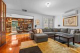 https://images.listonce.com.au/custom/160x/listings/8-aruma-court-burwood-east-vic-3151/870/01906870_img_10.jpg?IJ7sd-GhZHU
