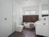 https://images.listonce.com.au/custom/160x/listings/8-austin-street-newtown-vic-3220/080/01721080_img_12.jpg?L1BKSYWADnE