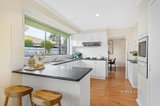 https://images.listonce.com.au/custom/160x/listings/8-ayr-court-glen-waverley-vic-3150/245/01556245_img_04.jpg?GUrQ8UhcIUY