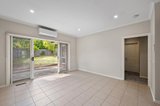 https://images.listonce.com.au/custom/160x/listings/8-balmoral-street-kilsyth-vic-3137/970/01830970_img_04.jpg?j3CfcY5p9_8