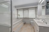 https://images.listonce.com.au/custom/160x/listings/8-baranbali-grove-greensborough-vic-3088/608/01186608_img_06.jpg?W2QfqPrbYoo