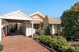 https://images.listonce.com.au/custom/160x/listings/8-bayview-road-brighton-east-vic-3187/560/01950560_img_01.jpg?6QfXJQef-Gk