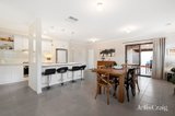 https://images.listonce.com.au/custom/160x/listings/8-beatty-avenue-croydon-vic-3136/069/01747069_img_03.jpg?b57y8LyG4GU