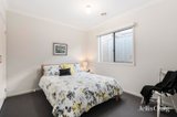 https://images.listonce.com.au/custom/160x/listings/8-beatty-avenue-croydon-vic-3136/069/01747069_img_08.jpg?vcr0Dero-ao