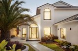 https://images.listonce.com.au/custom/160x/listings/8-bethwyn-street-bentleigh-east-vic-3165/780/01989780_img_02.jpg?v1C8TZehAis