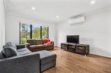 https://images.listonce.com.au/custom/160x/listings/8-bower-walk-chirnside-park-vic-3116/252/01618252_img_05.jpg?HwzQUjPOJZY