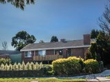 https://images.listonce.com.au/custom/160x/listings/8-bridgewater-way-rowville-vic-3178/805/01658805_img_01.jpg?RK-cfv5zPVY