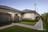 https://images.listonce.com.au/custom/160x/listings/8-cairnes-crescent-brighton-vic-3186/676/01908676_img_02.jpg?xmFidnSTMsU
