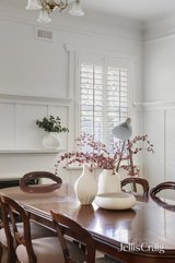 https://images.listonce.com.au/custom/160x/listings/8-cairnes-crescent-brighton-vic-3186/676/01908676_img_20.jpg?wUBuRvojx_Y