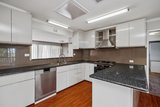 https://images.listonce.com.au/custom/160x/listings/8-carawa-street-mooroolbark-vic-3138/468/01987468_img_06.jpg?oZC126ttrdM