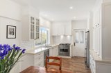 https://images.listonce.com.au/custom/160x/listings/8-cash-street-balwyn-north-vic-3104/003/00400003_img_06.jpg?qH1utXU31XA