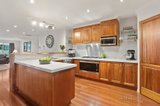 https://images.listonce.com.au/custom/160x/listings/8-cassinia-court-diamond-creek-vic-3089/599/00656599_img_02.jpg?FYd6OMJwPt0