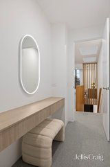 https://images.listonce.com.au/custom/160x/listings/8-chatsworth-quadrant-templestowe-lower-vic-3107/114/01916114_img_08.jpg?OY3cwMf6tm8