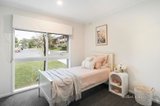 https://images.listonce.com.au/custom/160x/listings/8-chiswick-court-templestowe-vic-3106/781/01533781_img_12.jpg?_IKxERrI0oE