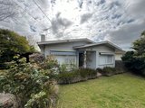 https://images.listonce.com.au/custom/160x/listings/8-clarke-avenue-belmont-vic-3216/682/01890682_img_13.jpg?ZHl1R8jVrLA